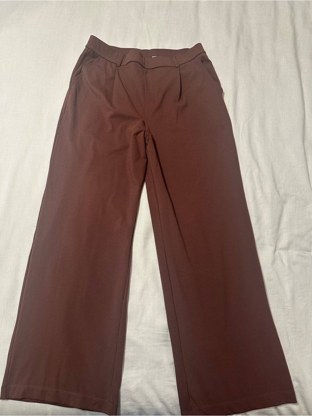 HALARA Wide-Leg Trousers in Deep Brown